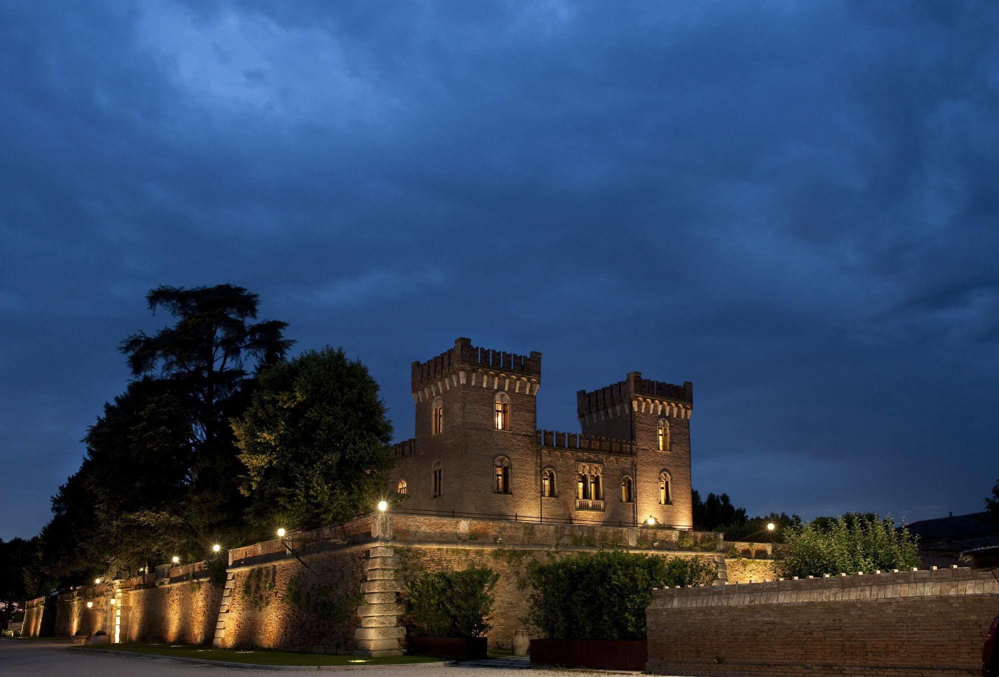 Relais Castello ベヴィラックア エクステリア 写真