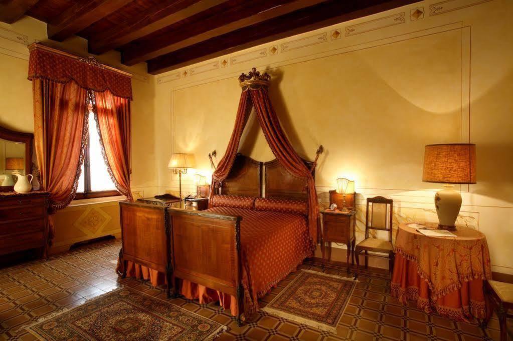 Relais Castello ベヴィラックア エクステリア 写真