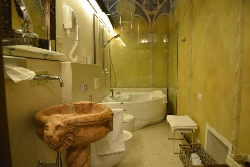 Relais Castello ベヴィラックア エクステリア 写真